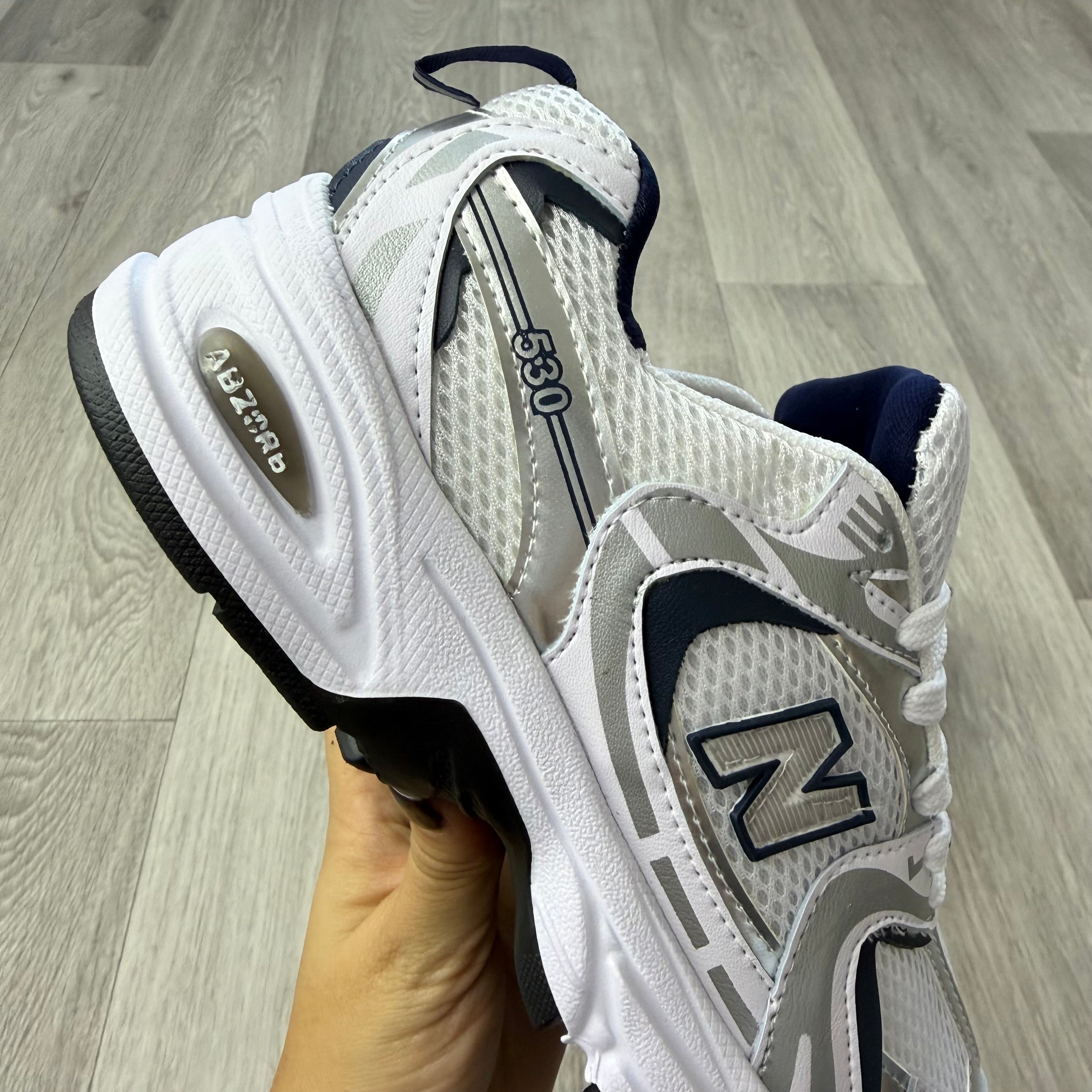 NEW BALANCE 530