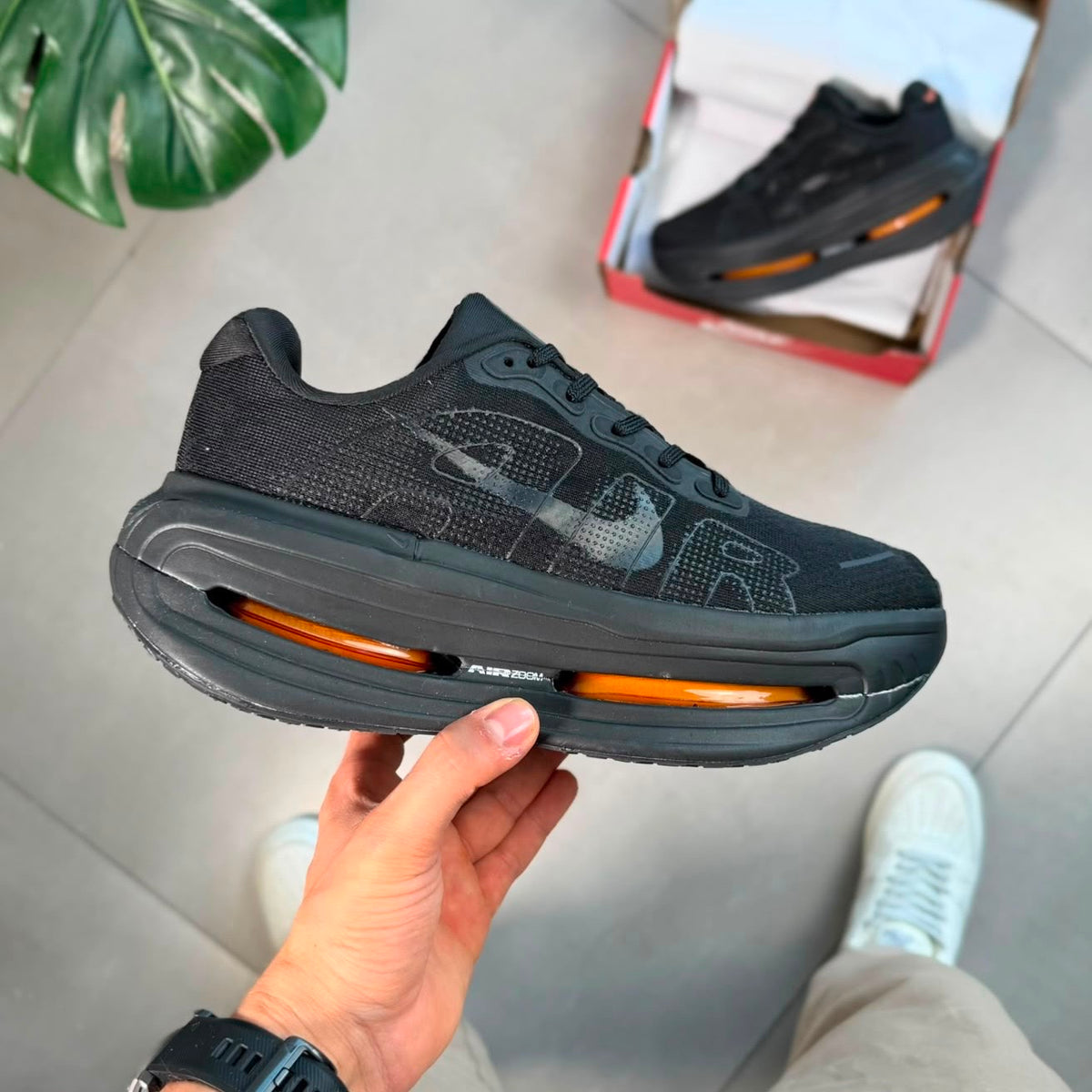 NIKE VOMERO PREMIUM