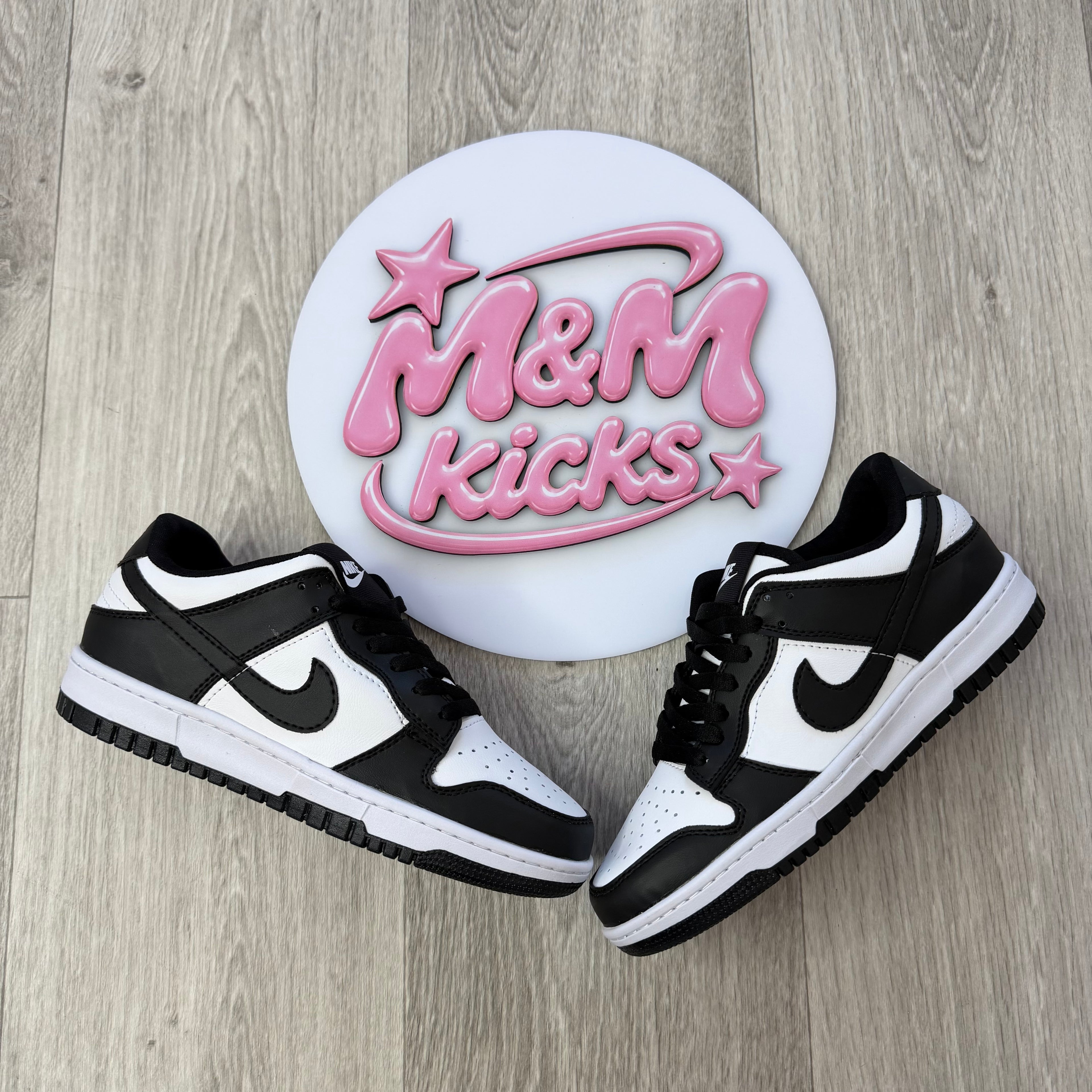 NIKE SB DUNK