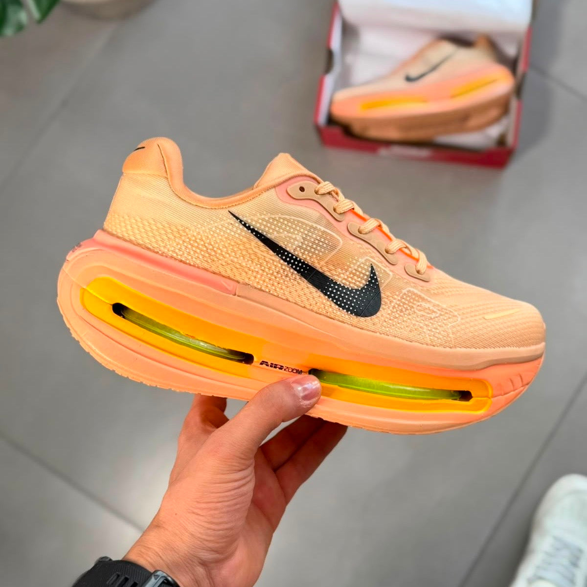 NIKE VOMERO PREMIUM