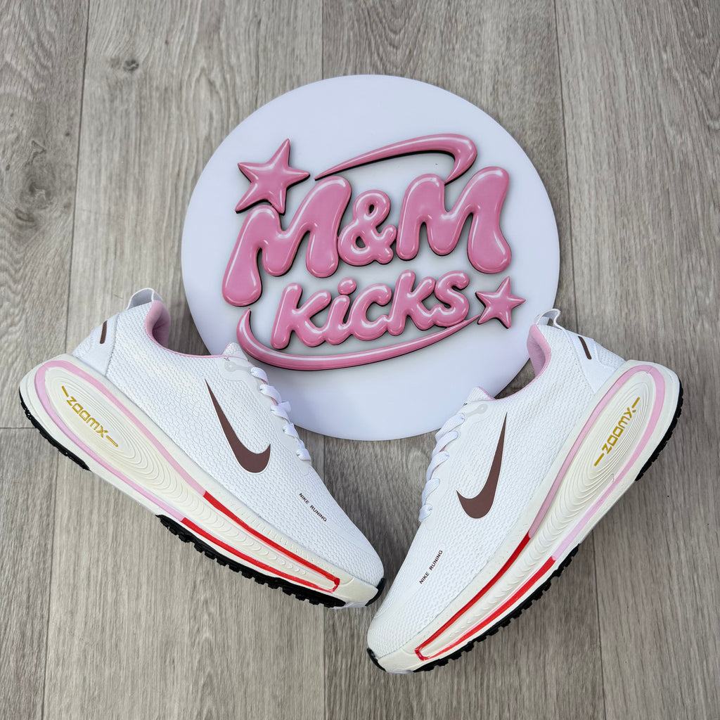 NIKE VOMERO PLUS
