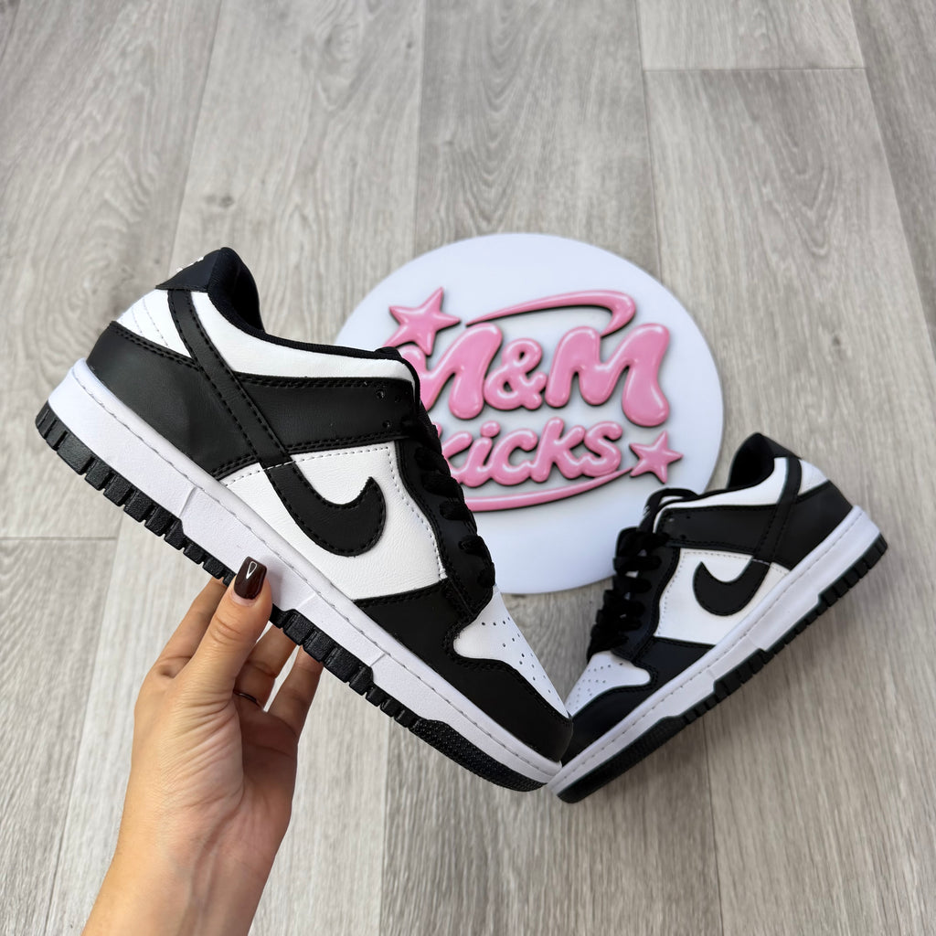 NIKE SB DUNK