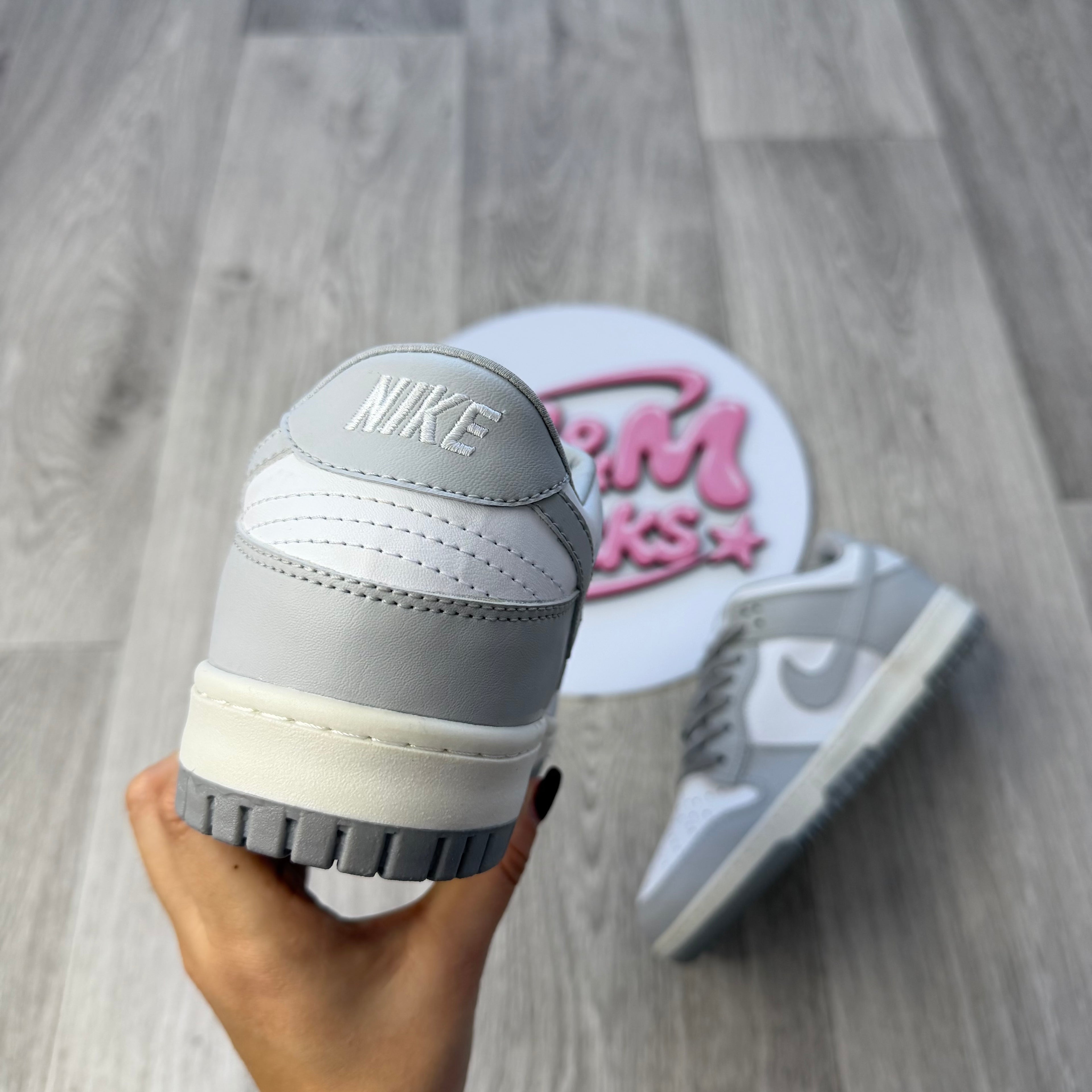 NIKE SB DUNK