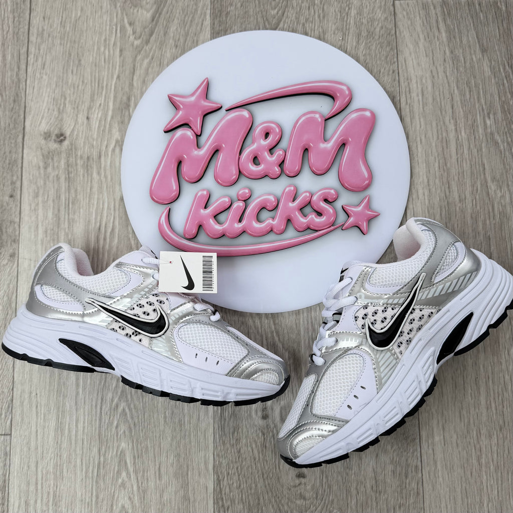 NIKE V5K RNR