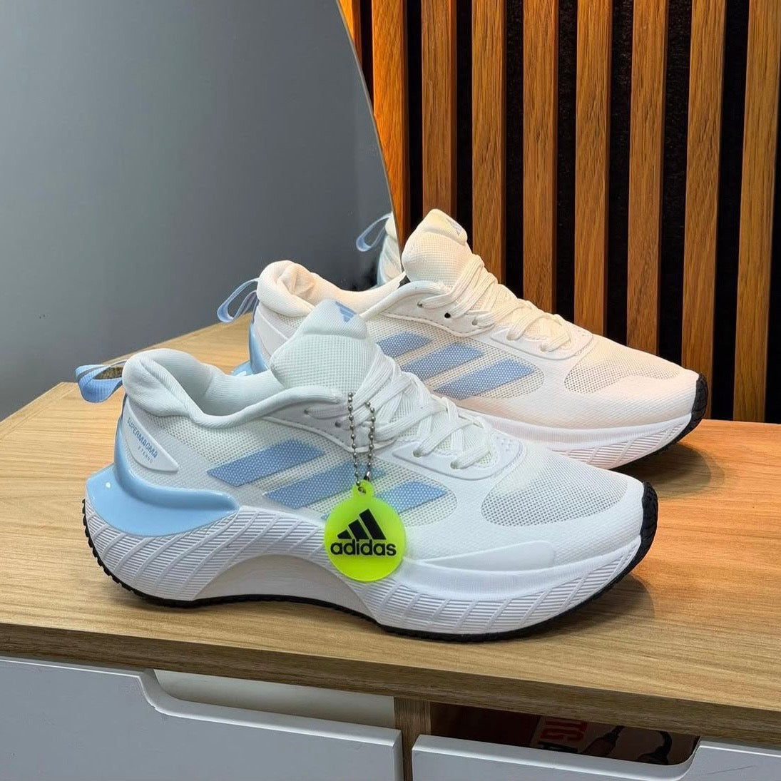 ADIDAS SUPERMAGNA