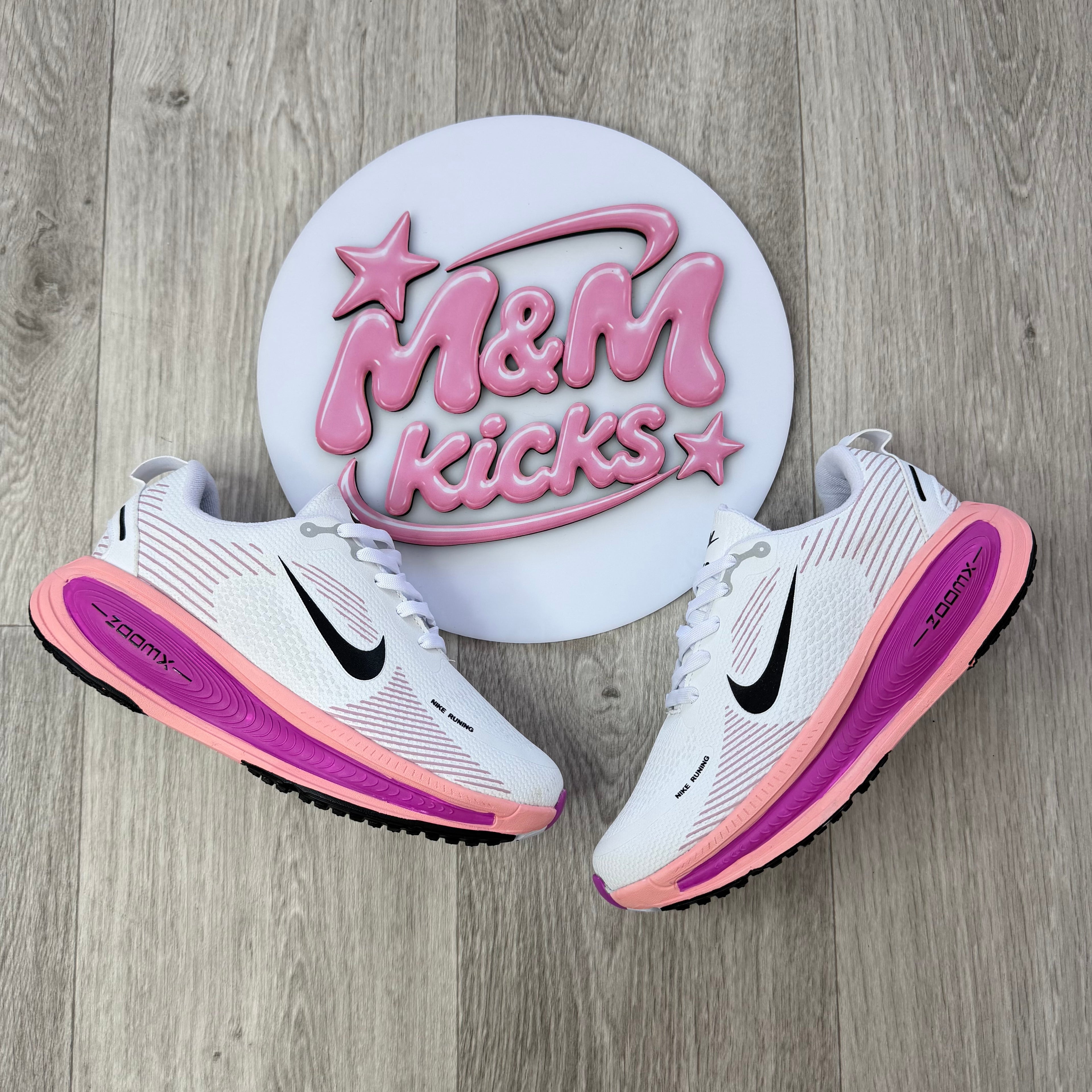 NIKE VOMERO PLUS