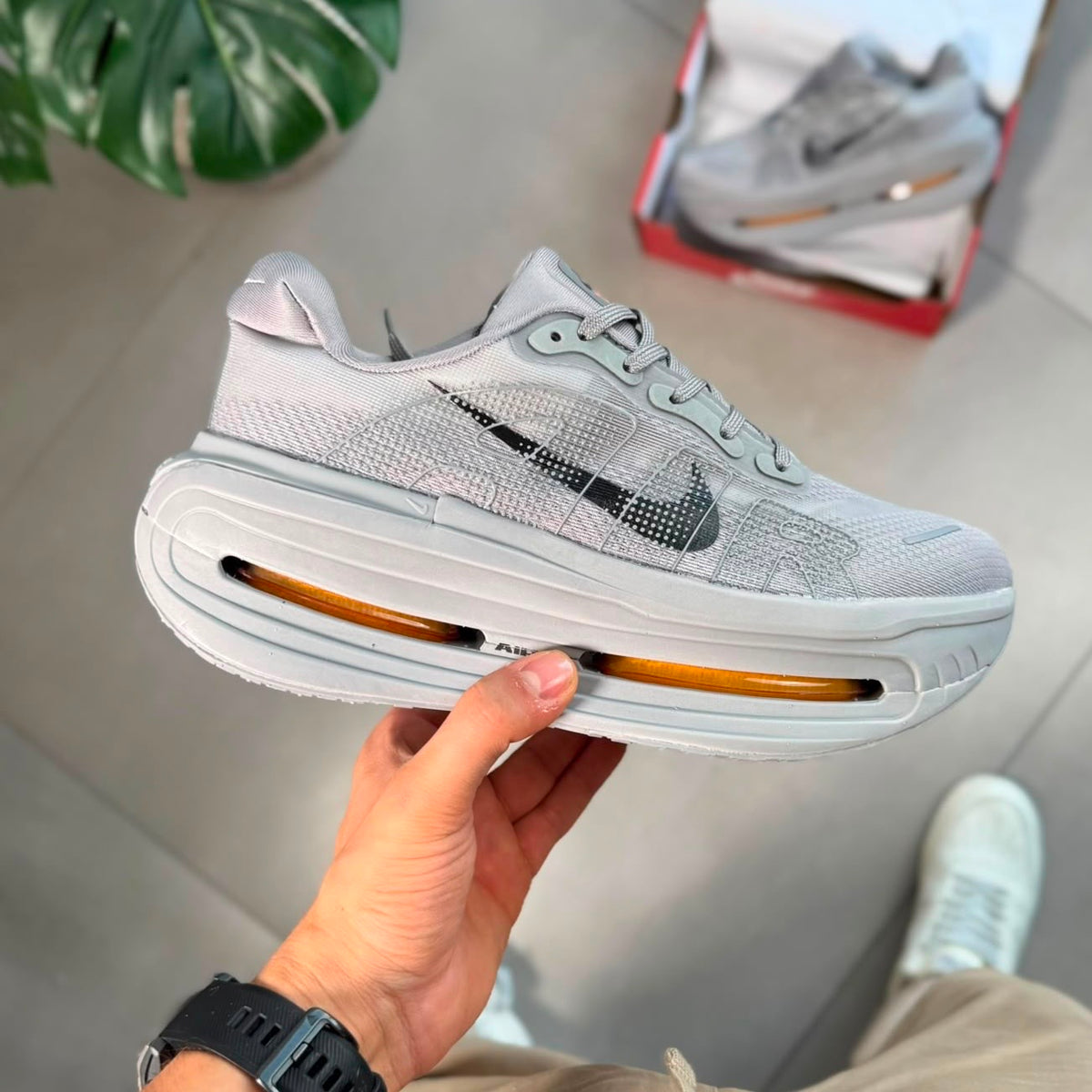 NIKE VOMERO PREMIUM