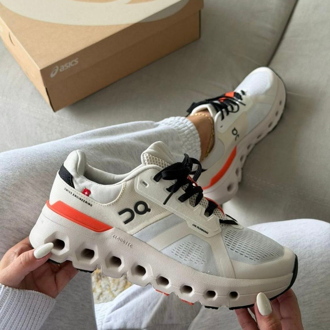 ON CLOUDRUNNER 2