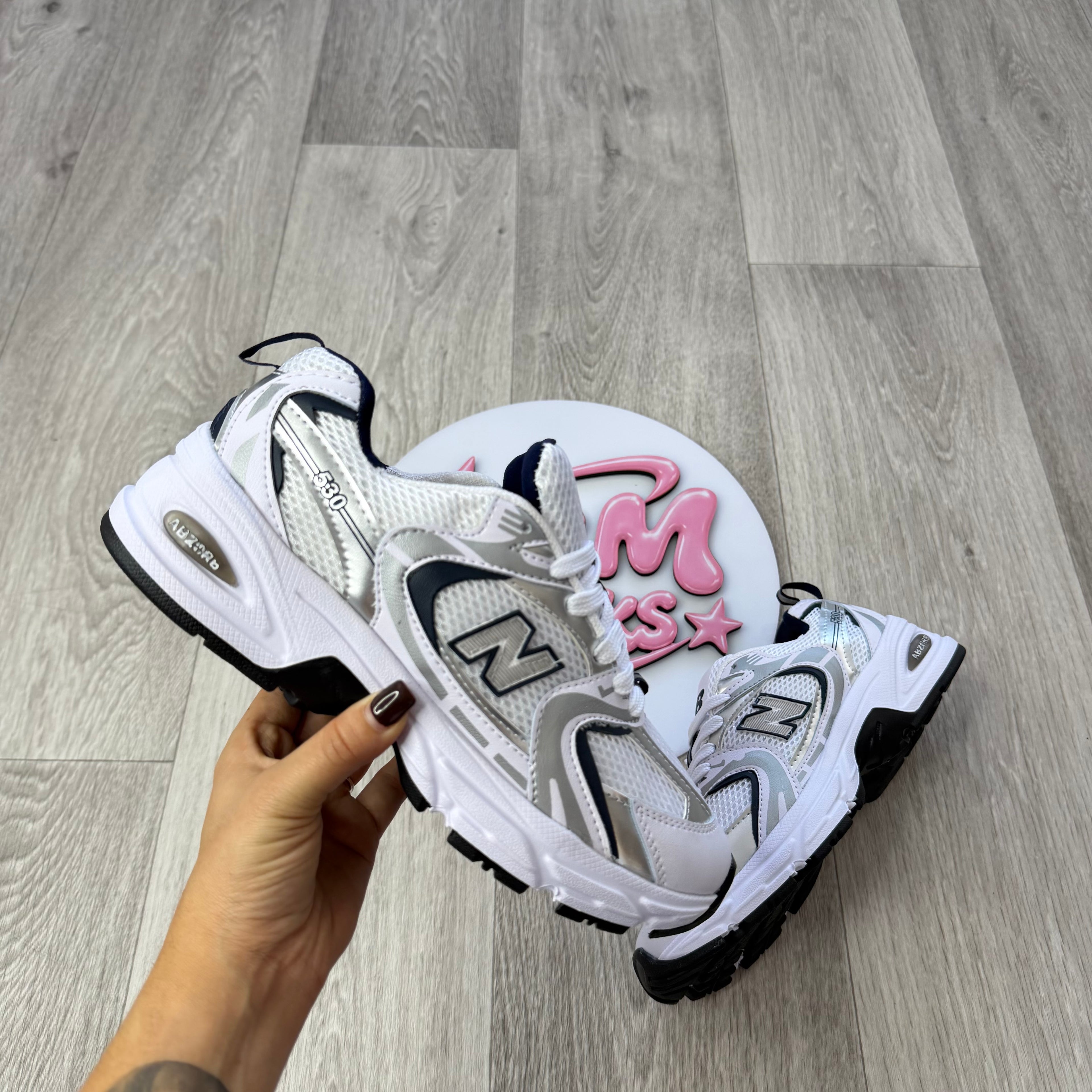 NEW BALANCE 530