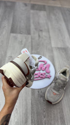 NIKE V2K RUN