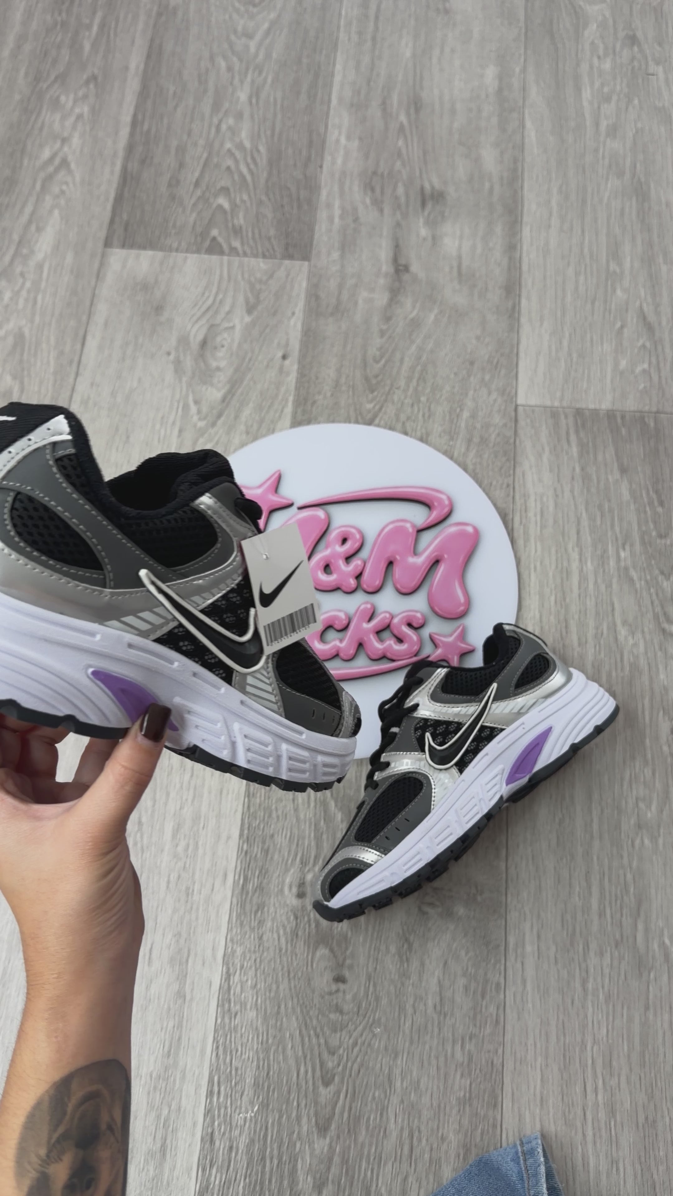 NIKE V5K RNR