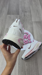 NIKE VOMERO PLUS